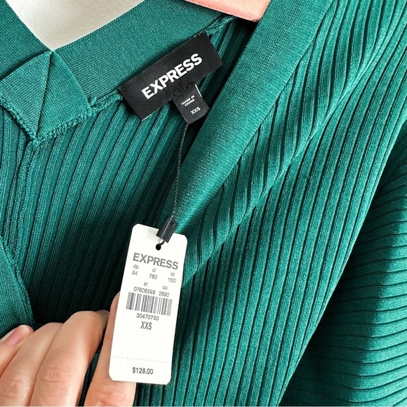 NWT Express Emerald Green V Neck Oversized Ribbed Sweater Dress sz XXS - Picture 6 of 7